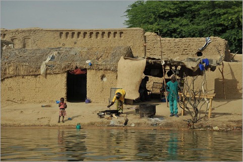 5b. Life on the Niger.Timbuktu to Ouagadougou 082