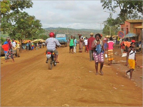 2b. Mbanza Congo street